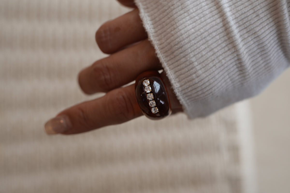 Amber/ Acrylic x Line stone Ring